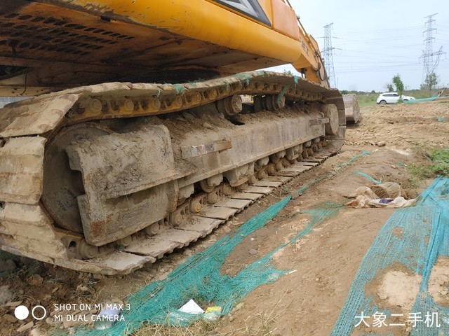 龙工 LG6225 挖掘机