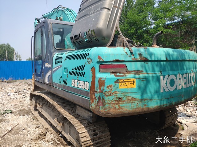 神钢 SK250-8 挖掘机