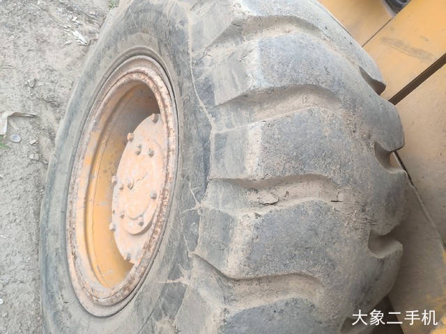 龙工 LG816B 装载机