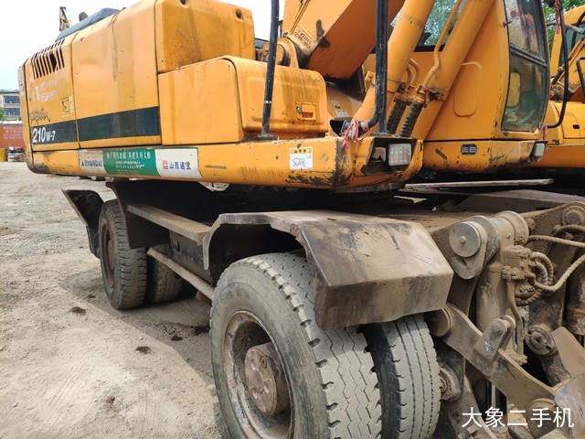 现代 R210W-7 挖掘机