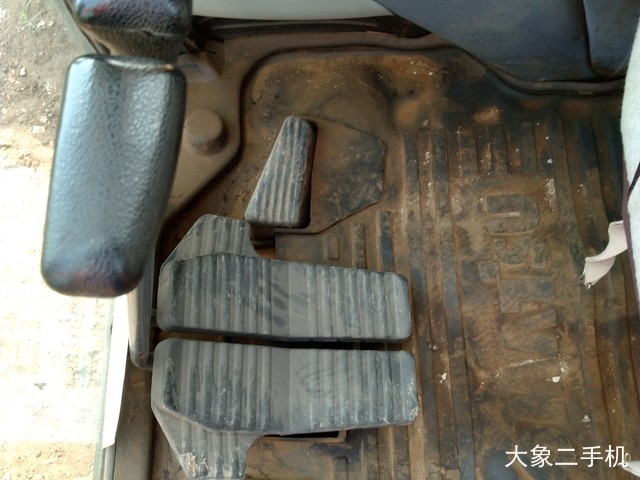 小松 PC240LC-8 挖掘机