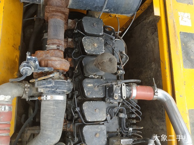 龙工 LG6225 挖掘机