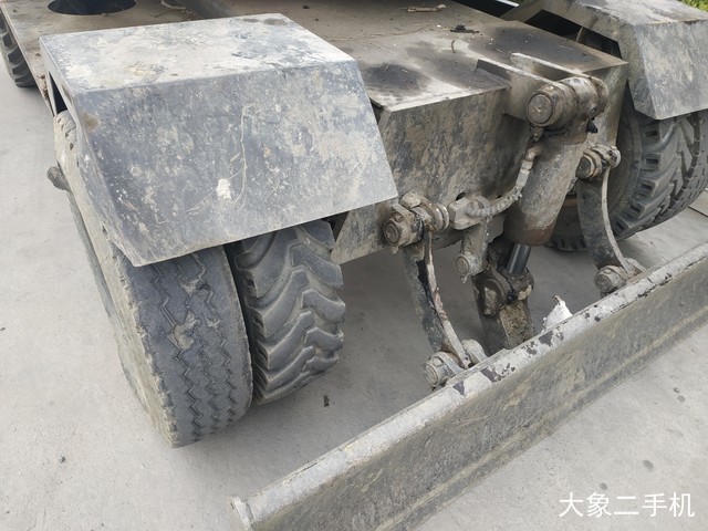 临工金利 LG690BM 挖掘机