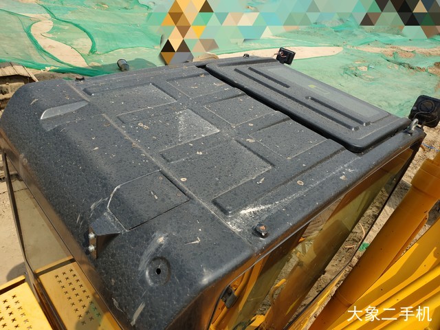 龙工 LG6225E 挖掘机