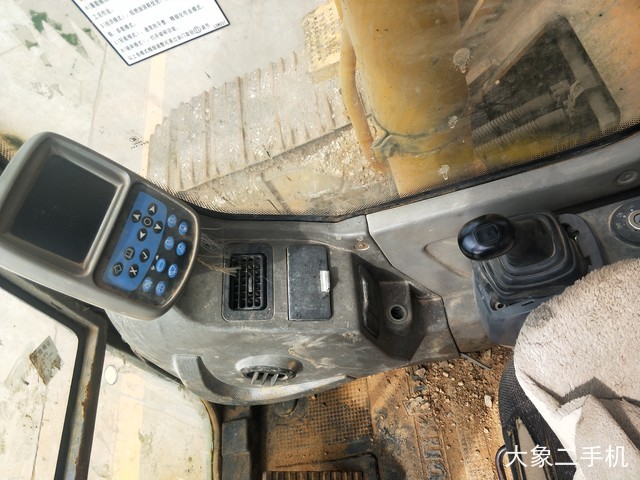 龙工 LG6235 挖掘机