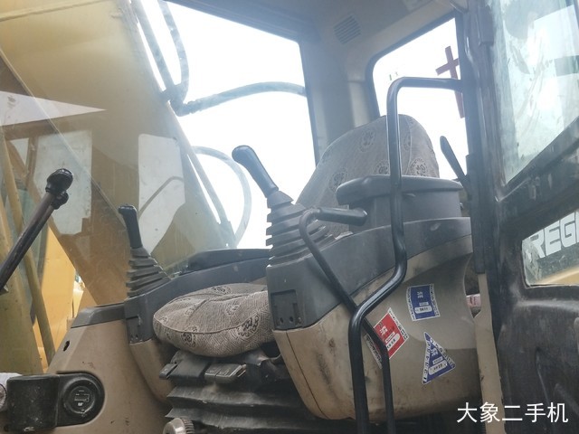 卡特彼勒 320C 挖掘机