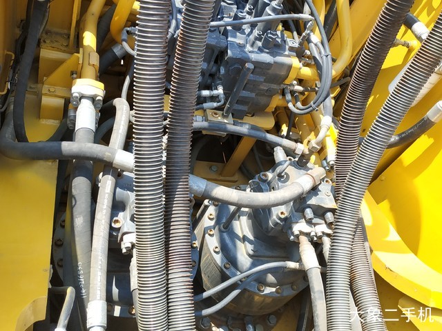 中联重科 ZE700ESP 挖掘机