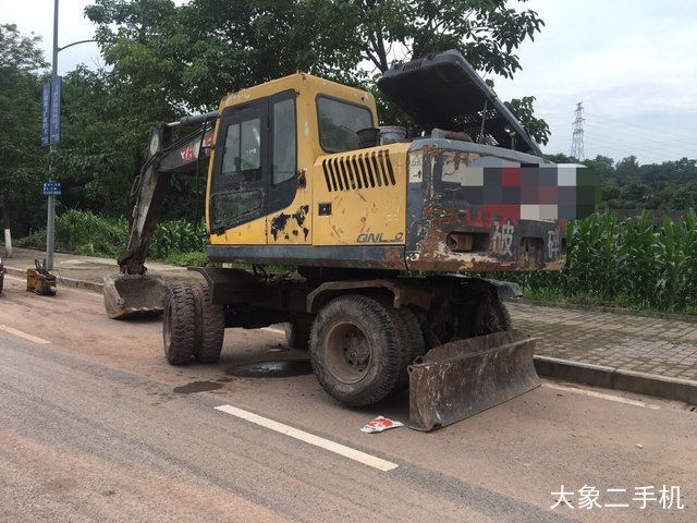 重庆勤牛 QNL150 挖掘机