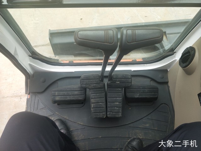 斗山 DH80 挖掘机