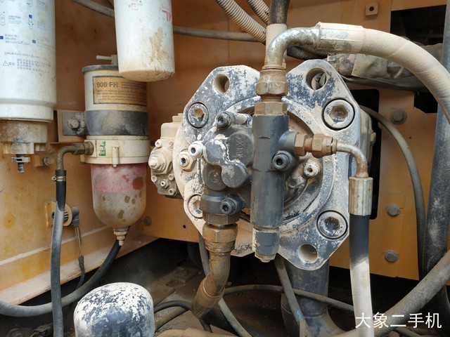 沃尔沃 EC210BLC 挖掘机