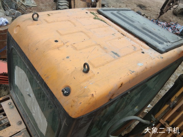 三一重工 SY135C 挖掘机