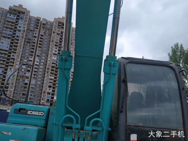 神钢 SK260LC-8 挖掘机