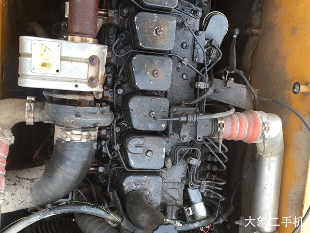 现代 R225LC-7 挖掘机