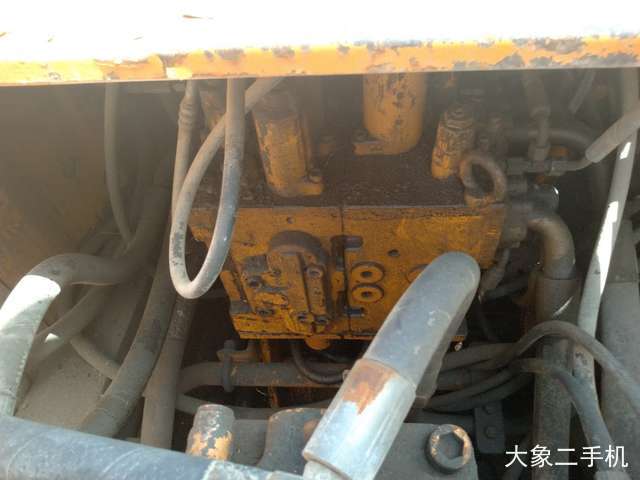 三一重工 SY235C-8 挖掘机