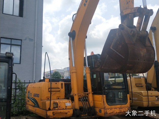 龙工 LG6150 挖掘机