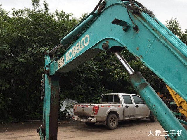 神钢 SK60-C 挖掘机