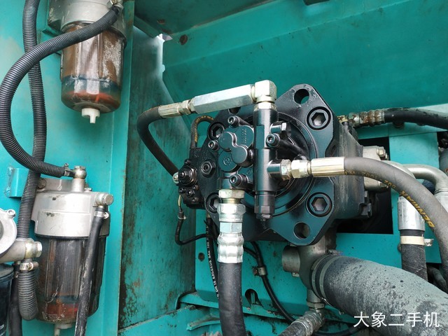 神钢 SK250-8 挖掘机