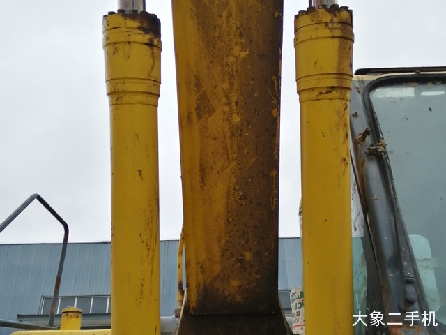 小松 PC220-7 挖掘机