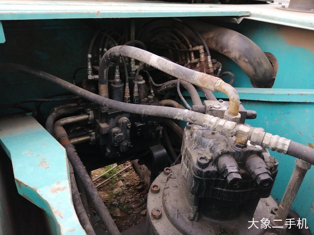 神钢 SK350LC-8 挖掘机