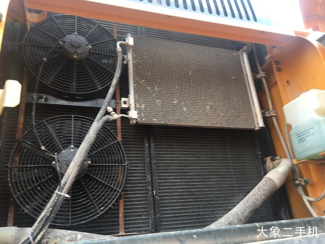 现代 R485LVS 挖掘机