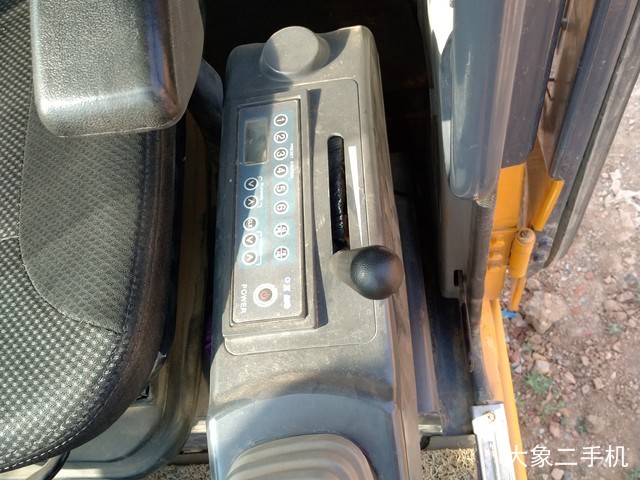 徐工 XE60D 挖掘机