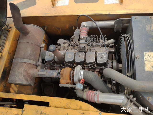 现代 R265LC-7 挖掘机