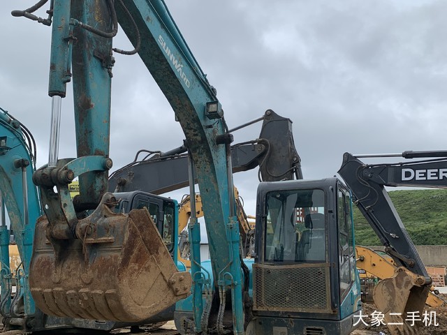 山河智能 SWE80E 挖掘机