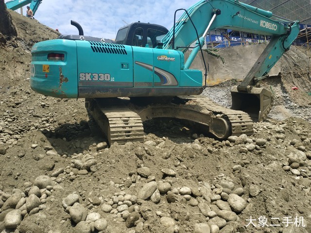 神钢 SK260LC-8 挖掘机