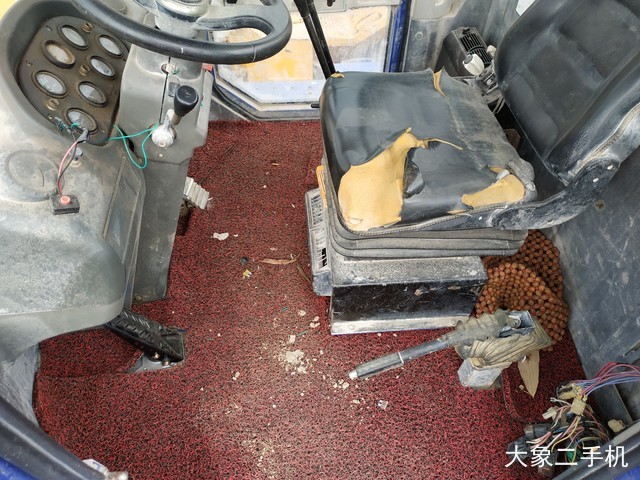 龙工 LG853B 装载机