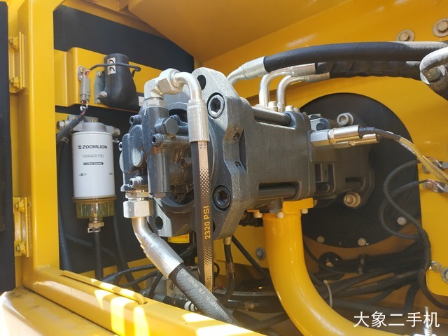 中联重科 ZE260E 挖掘机
