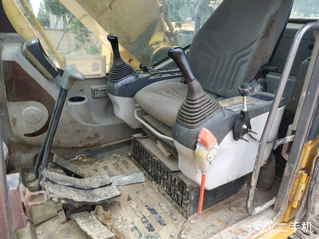 中联重科 ZE260E 挖掘机