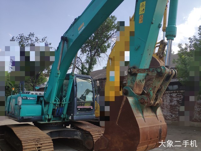 神钢 SK200-8 挖掘机