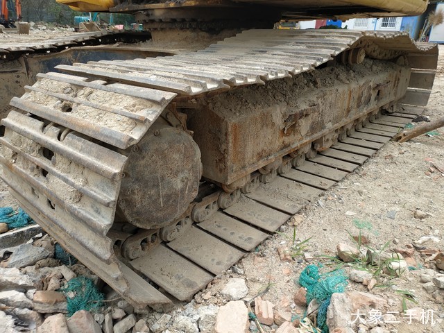 小松 PC220LC-6 挖掘机