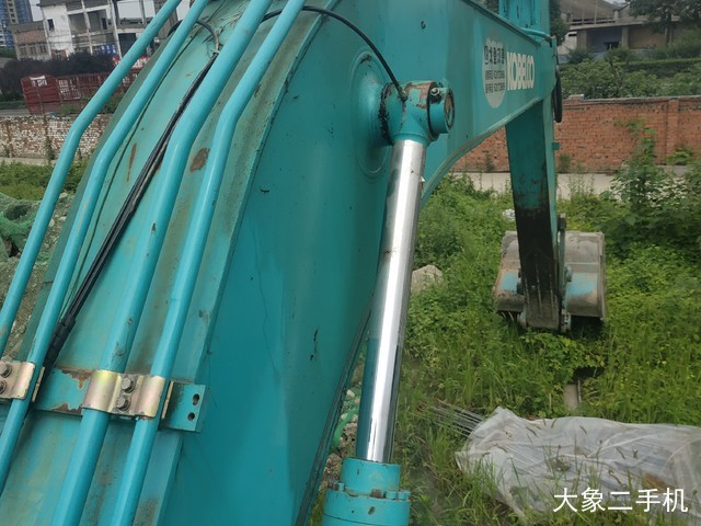 神钢 SK260LC-8 挖掘机