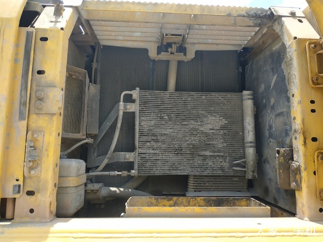 小松 PC240LC-8 挖掘机