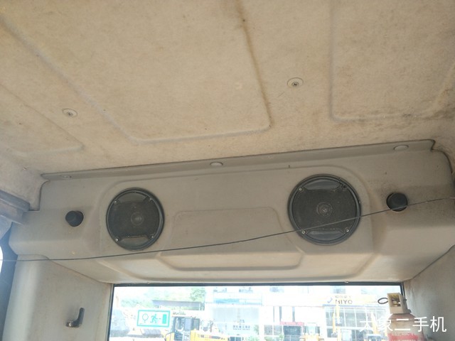 龙工 LG6225 挖掘机