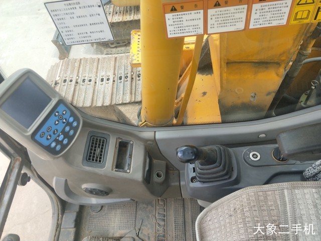 龙工 LG6150 挖掘机