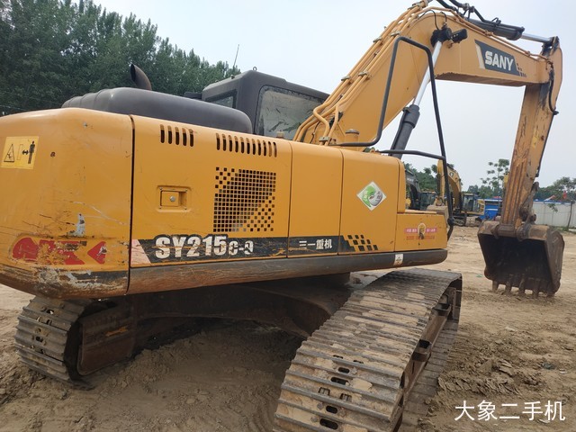三一重工 SY215C 挖掘机
