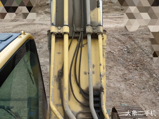 小松 PC240LC-8 挖掘机