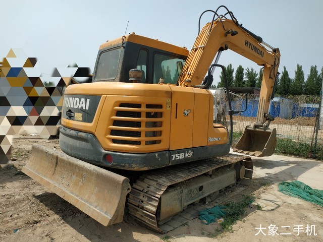 现代 R75BVS 挖掘机