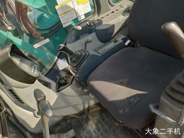 神钢 SK70SR-2 挖掘机