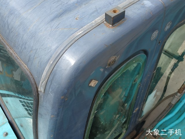 神钢 SK75-8 挖掘机