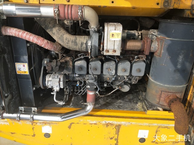 龙工 LG6225 挖掘机