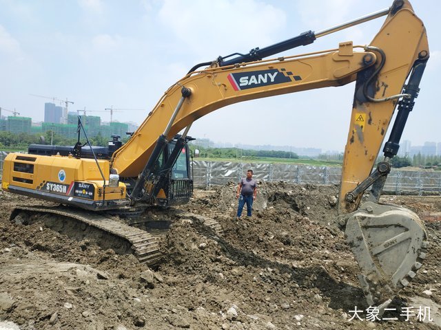 三一重工 SY365H 挖掘机