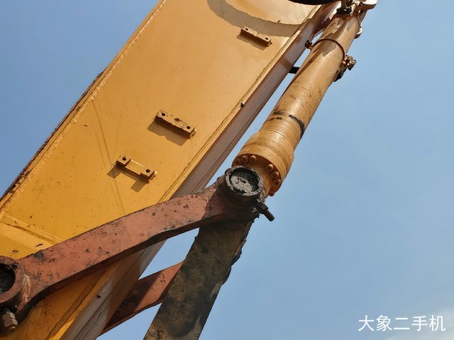 现代 R225LC-7 挖掘机