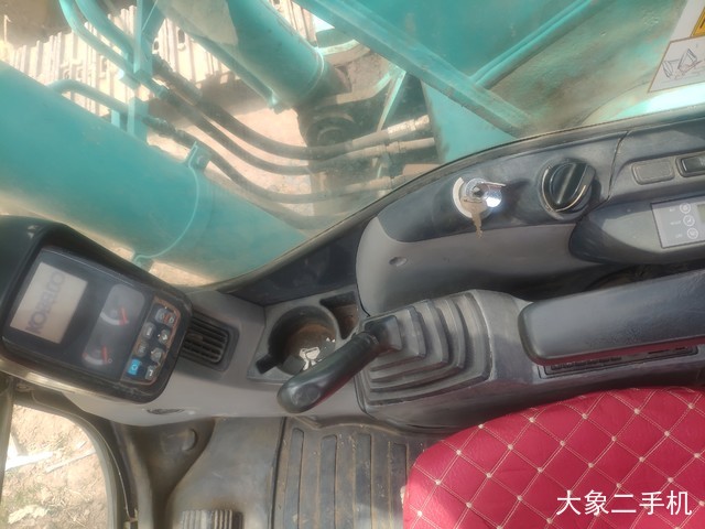 神钢 SK260LC-8 挖掘机