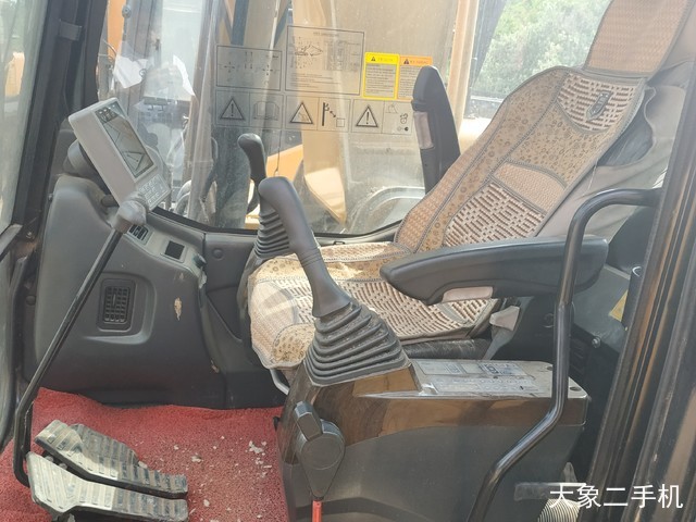 三一重工 SY245H 挖掘机