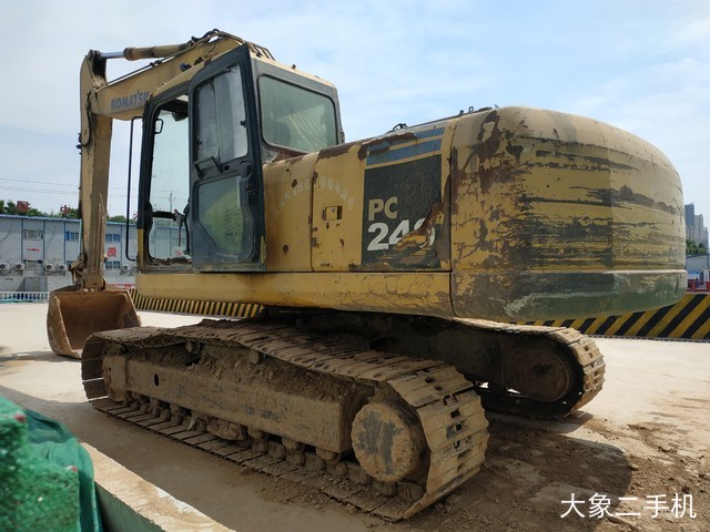 小松 PC220-7 挖掘机