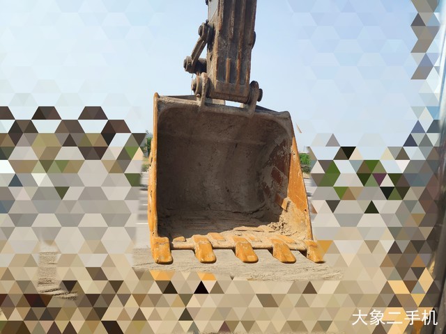 沃尔沃 EC240BLC 挖掘机