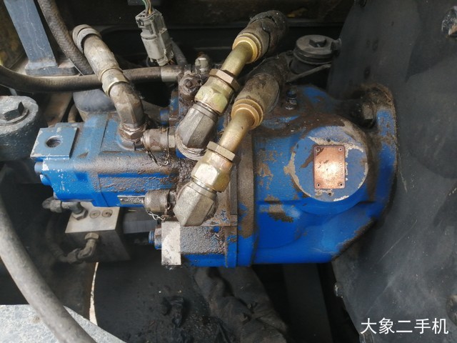 现代 R60-9 挖掘机